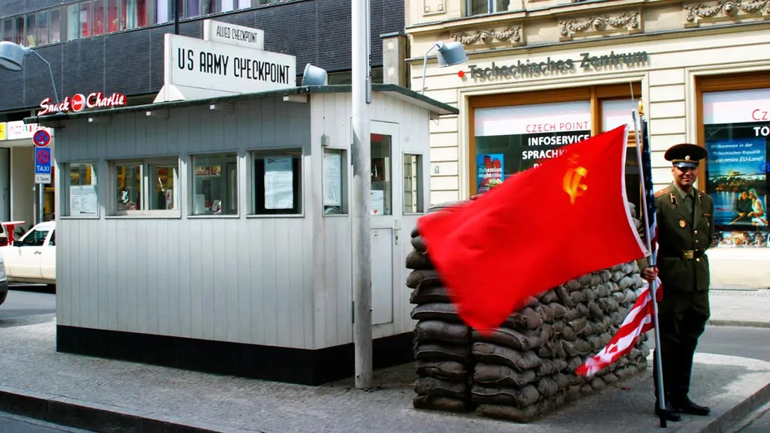 Checkpoint Charlie i Berlin